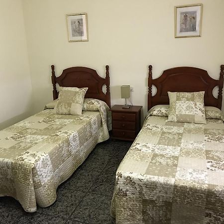 Hostal El Violi Cardona Exteriör bild