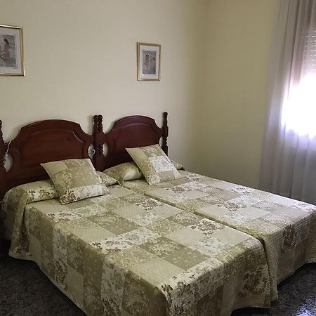 Hostal El Violi Cardona Exteriör bild