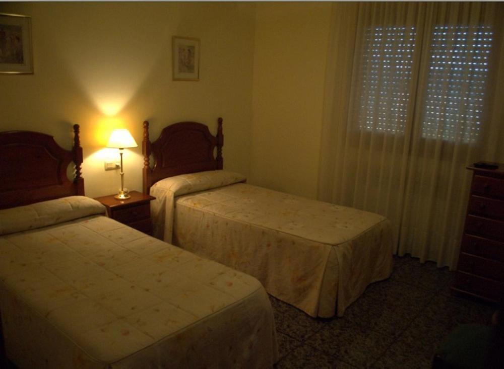 Hostal El Violi Cardona Exteriör bild