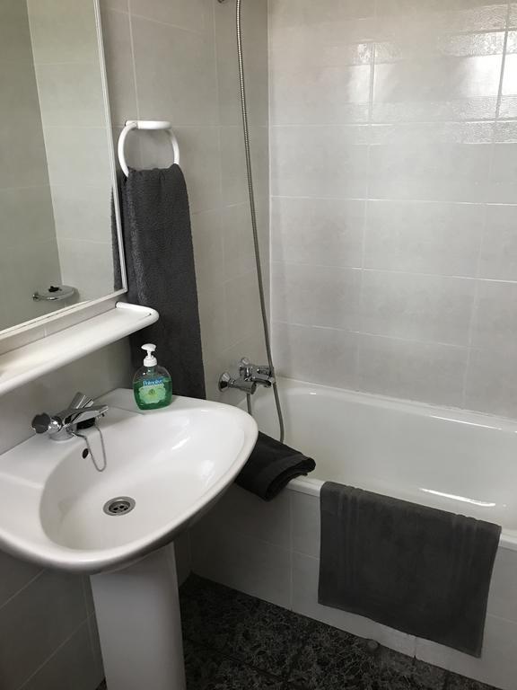 Hostal El Violi Cardona Exteriör bild